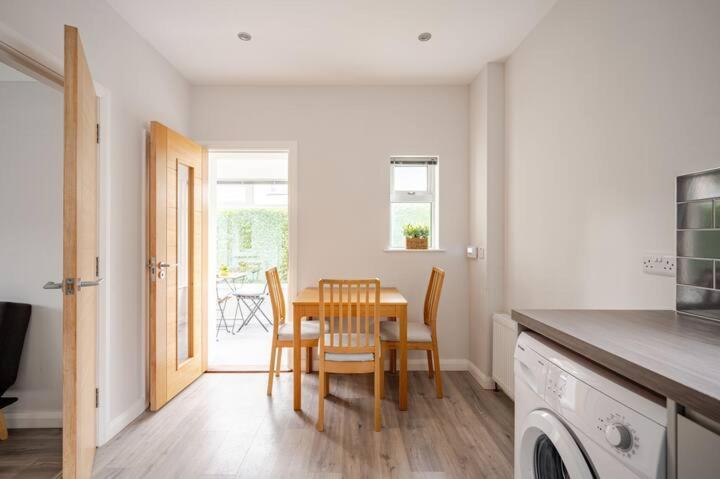 Ekaya Cozy Home Belfast Exterior photo